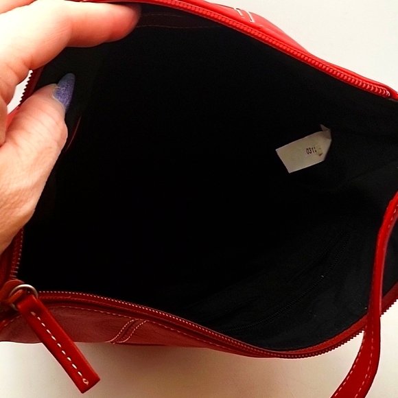Tignanello Pebbled Leather Shoulder Bag Red NWOT - Picture 10 of 13